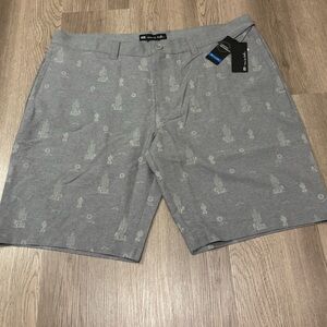 NWT Travis Mathew Warmer Climates Shorts Gray‎ Cactus Print Men’s 38 9” Inseam